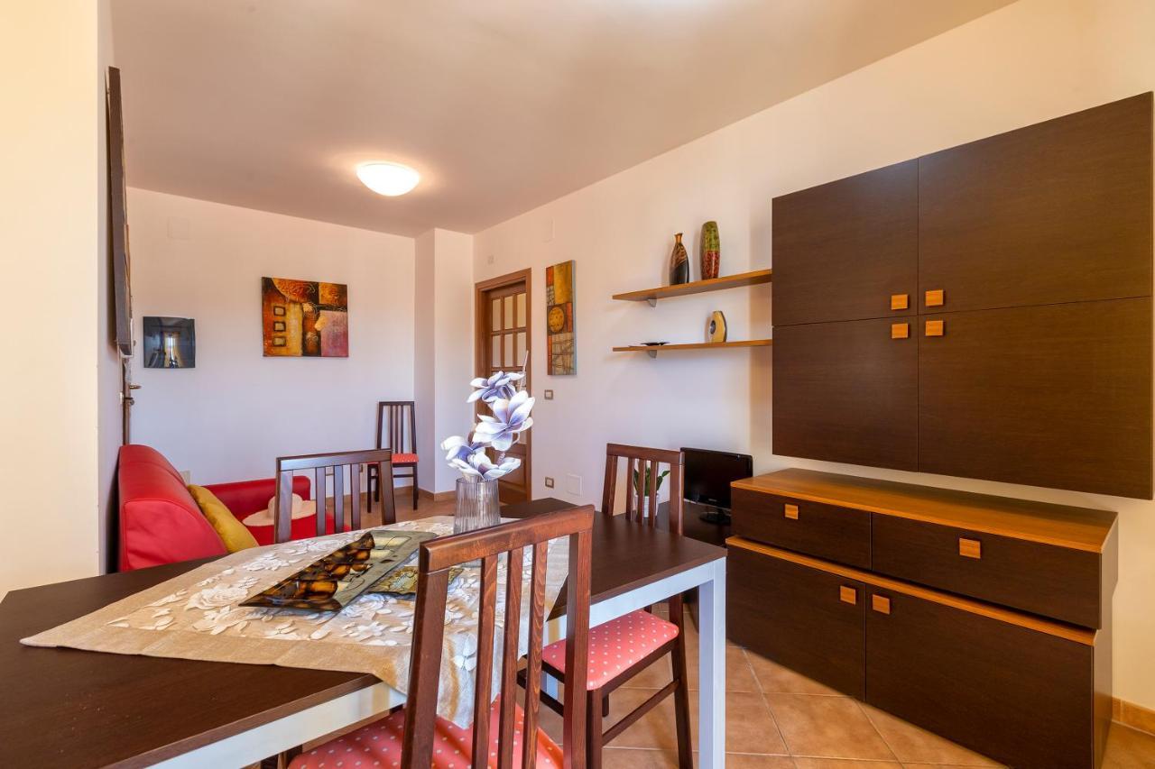 Karol Aparthotel 2*