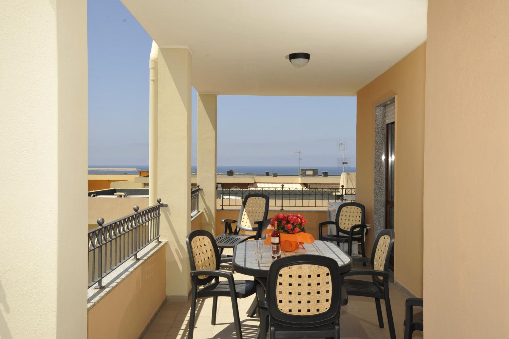 Aparthotel Karol